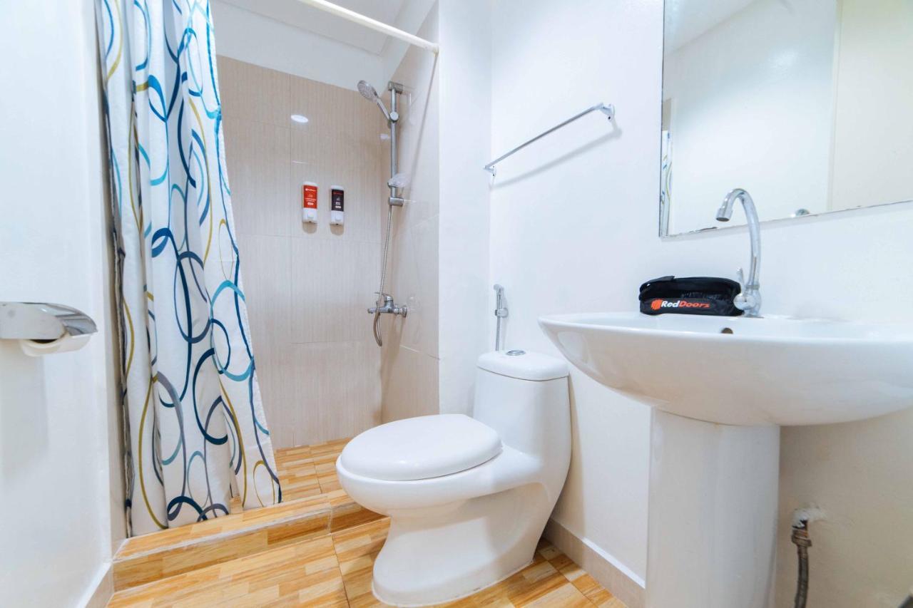 Reddoorz At Bel Air Soho Suites Makati City Extérieur photo
